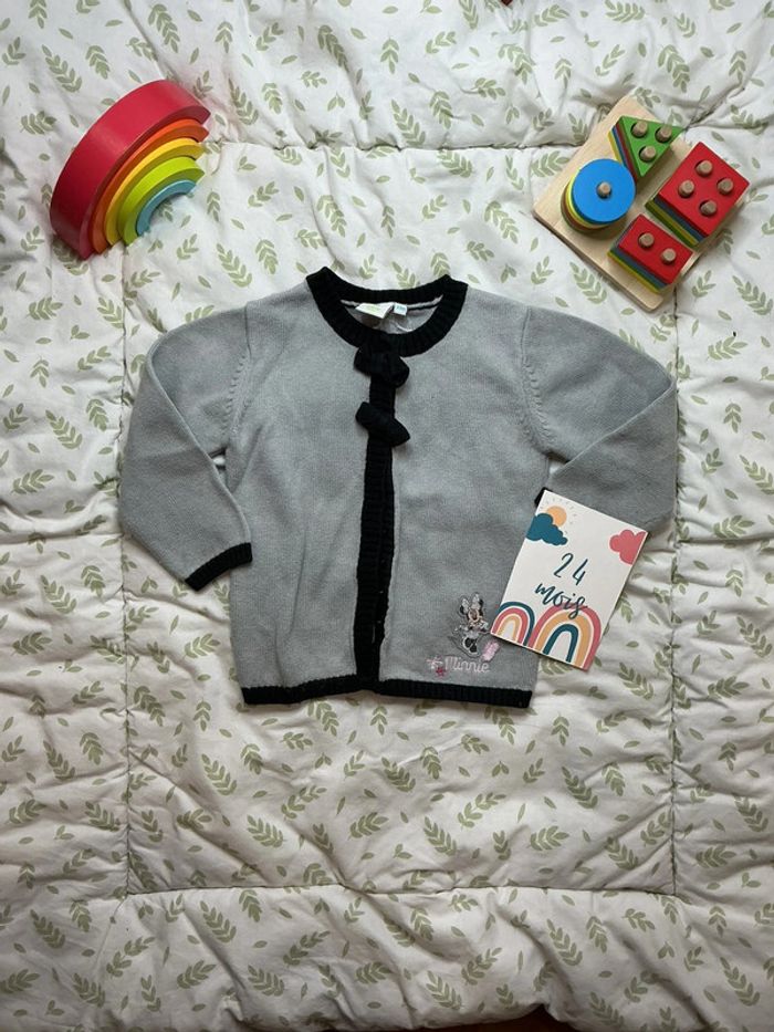 Gilet gris et noir 23 mois Disney minnie