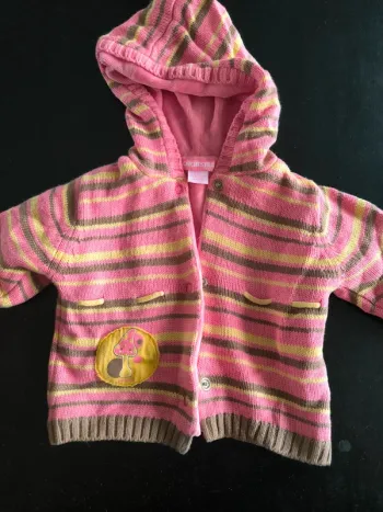 Gilet chaud avec capuche 3 mois