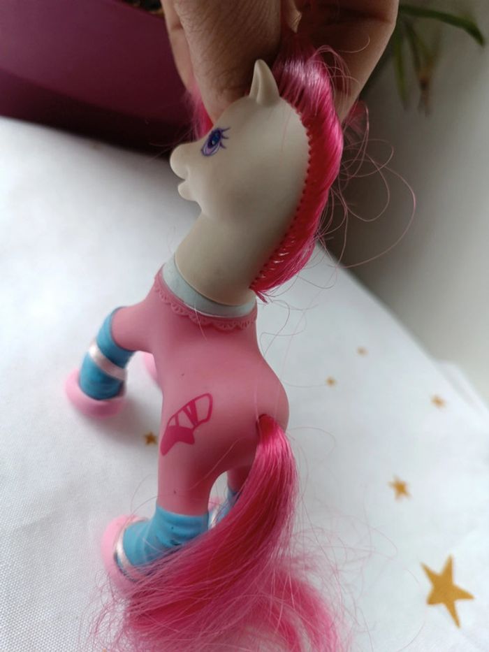 Little Pony petit poney wiki danseuse dance danse rose pink satin slipper hasbro wiki piroetta - photo numéro 5