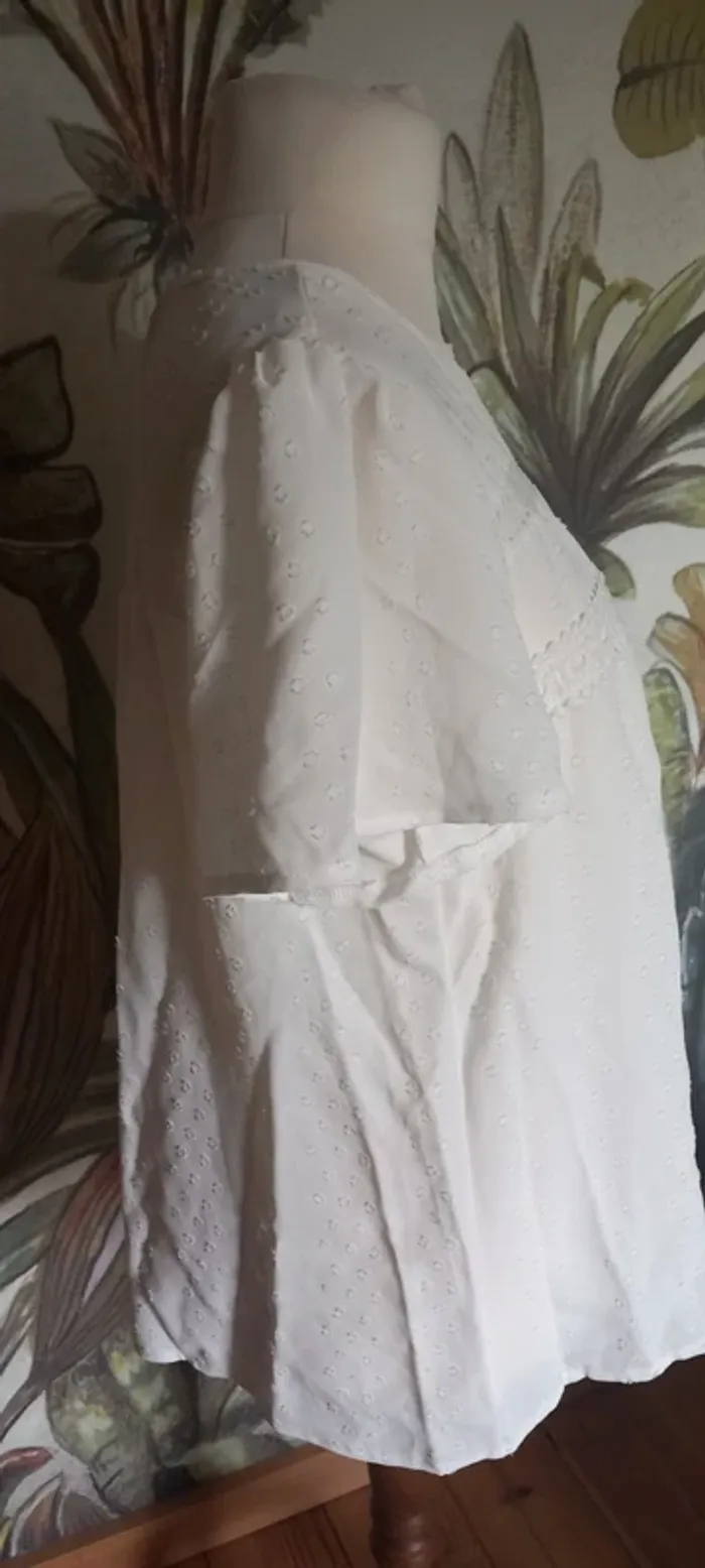 Haut blanc neuf - photo numéro 5