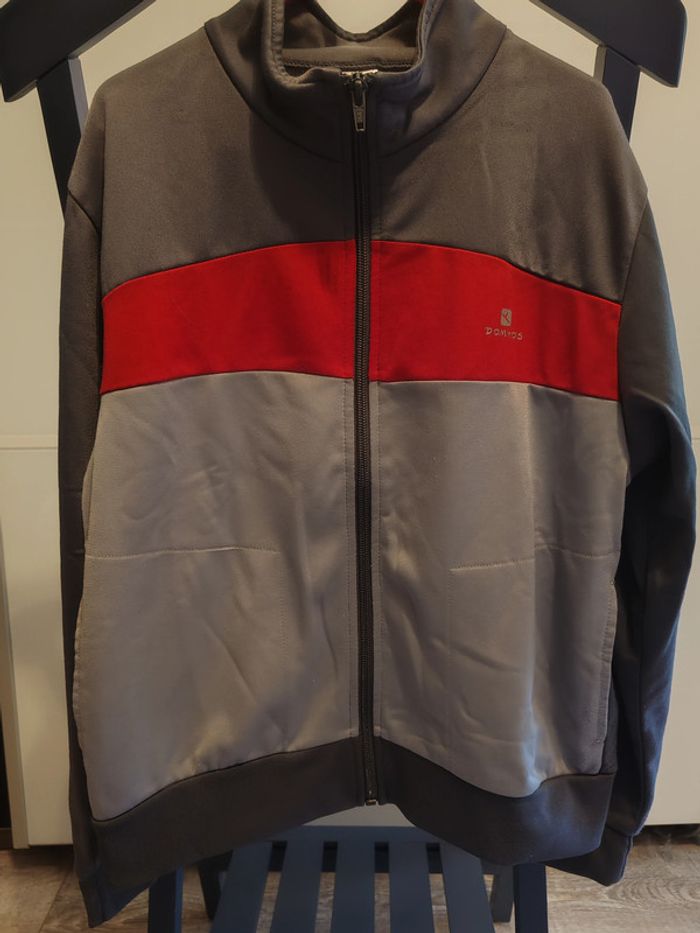 veste de survêtement taille 10 ans - photo numéro 2