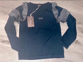 Beau pull Floriane  neuf avec étiquette  8 ans bleu marine