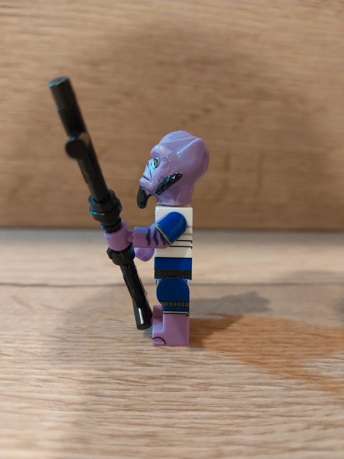 Figurine type lego Custom Zeb Orrelios Mandalorian star wars - photo numéro 2