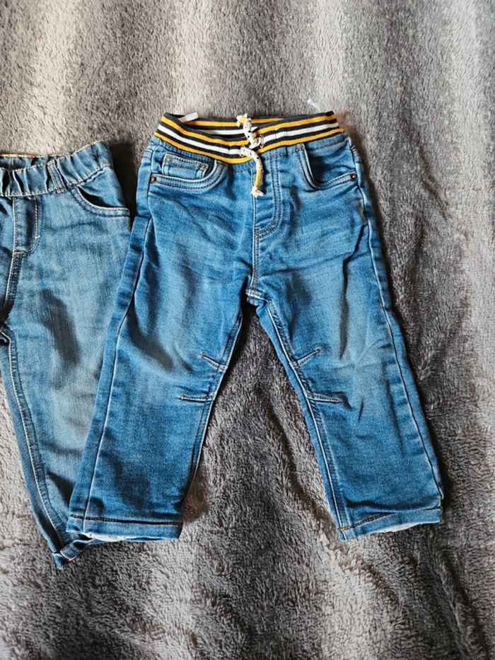 Lot de 2 jeans 18 mois - photo numéro 2