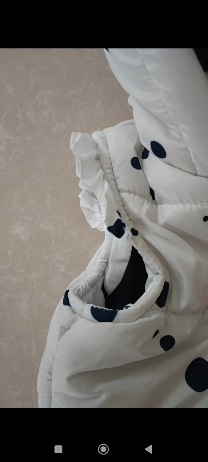 🌸doudoune sans manches 9 mois Disney - photo numéro 4