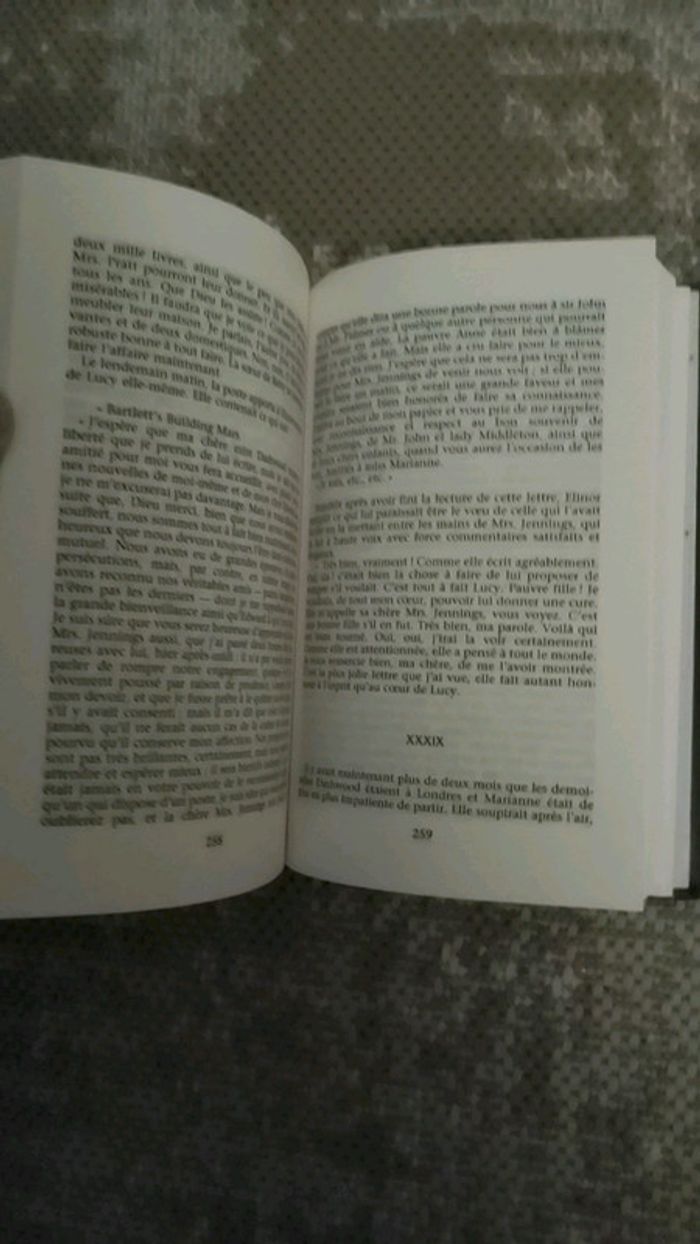 Livre Jane Austen " Raison et sentiments " - photo numéro 9