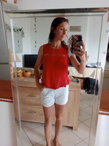 Top femme s rouge ajouré c68