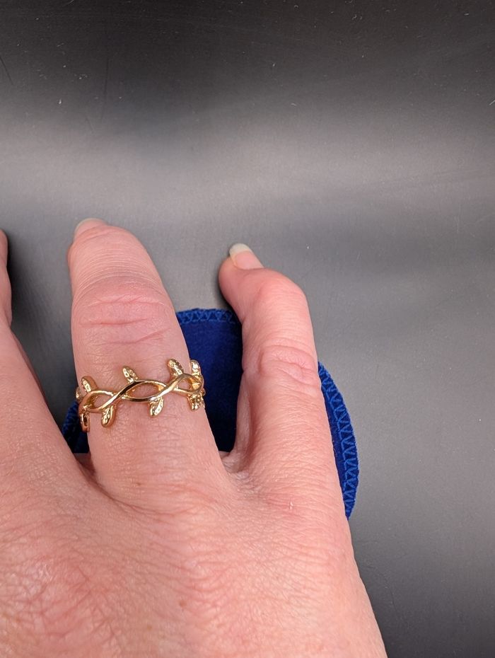Bague fine feuilles entrelacées Taille 61 Titane neuve - photo numéro 4