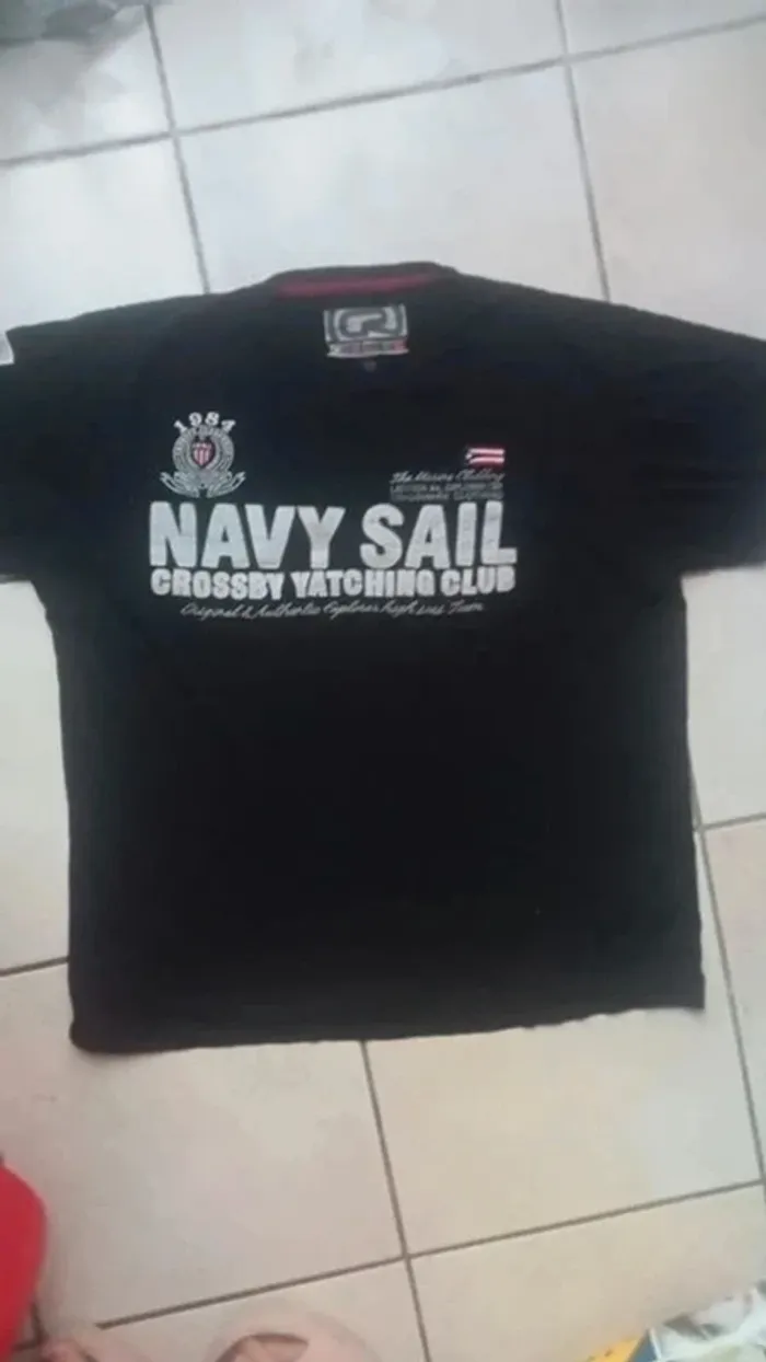 T shirt Navy Sail comme neuf - photo numéro 3