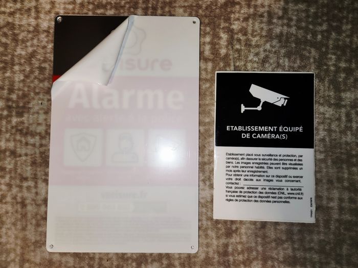Lot 1 plaque plexi 15x24 et 1 autocollant camera 10x15 alarme verisure authentiques originales
