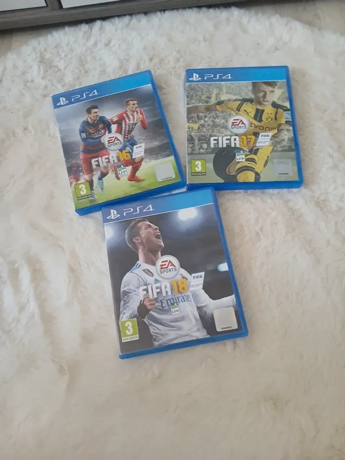 jeux PS4 lot de 3 - photo numéro 1