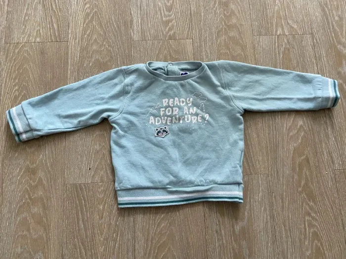 Pull bleu