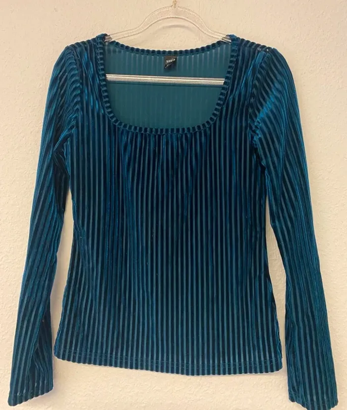 Pull bleu velour