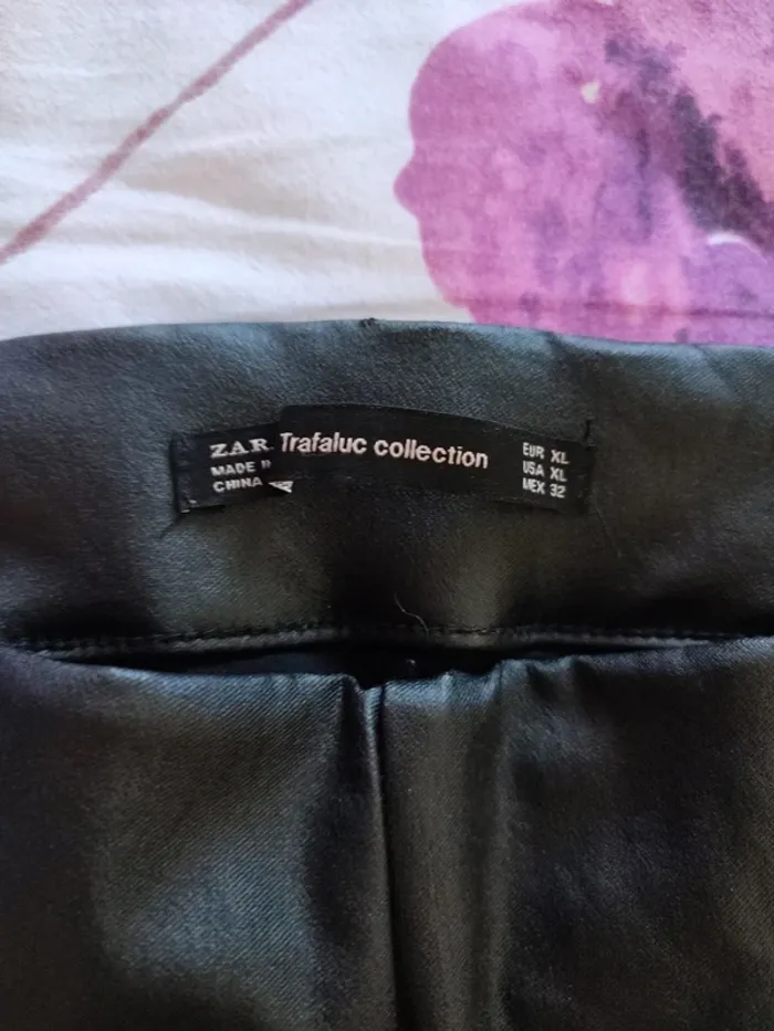 Pantalon enduit Zara effet simili - photo numéro 4