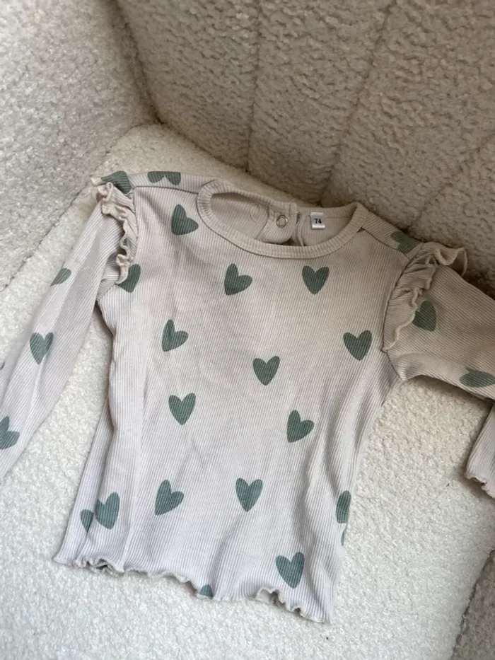 Lot 3 tee shirts manches longues fille 12 mois - photo numéro 2