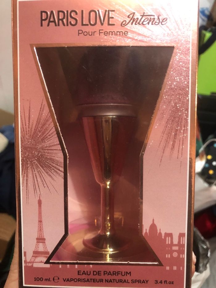 Parfum love Paris neuf - photo numéro 1