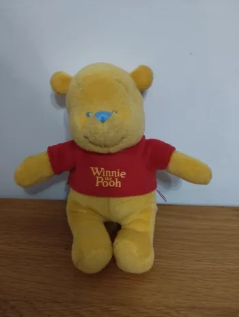 Mini peluche Winnie l'ourson 16cm