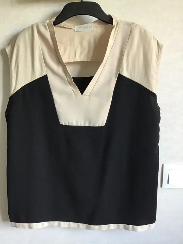 Blouse noire et crème marque Just Addict - photo numéro 5