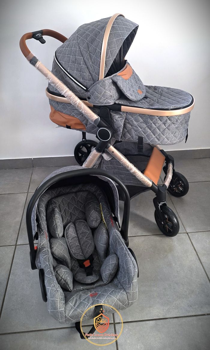 Poussette 3-en-1 Magic ZC grise / Neuve / Vendeuse déclarée dans la puériculture. - photo numéro 2