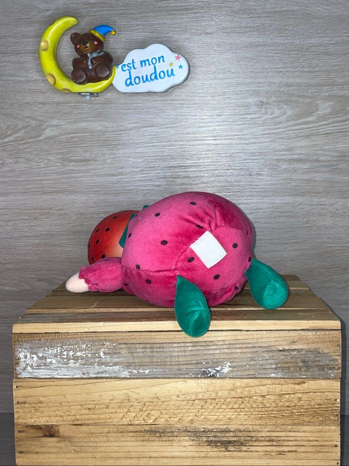 MND06 doudou poupée fraise 🍓 Mundia - photo numéro 2