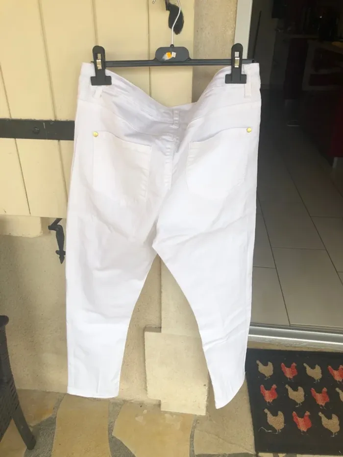 Pantalon blanc - photo numéro 4