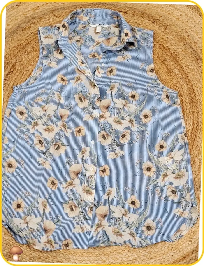 Chemisier sans manches fleuri H&M - Taille 38 - Bleu clair - Très bon état - photo numéro 3
