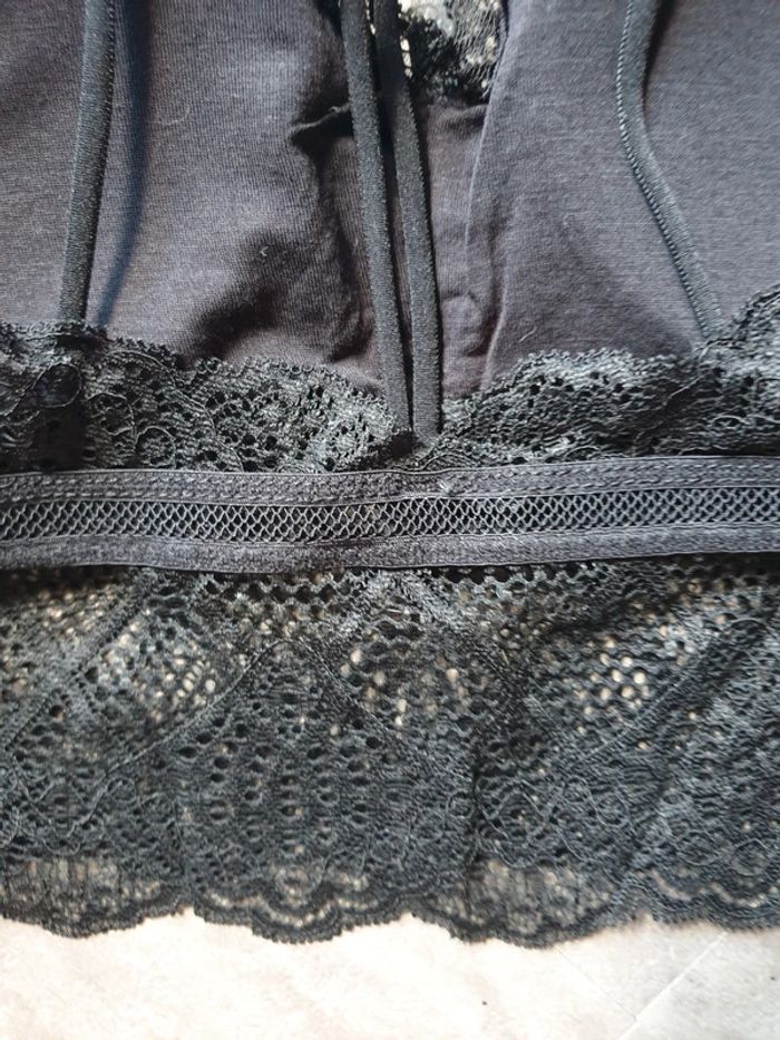 Brassière noire - photo numéro 6
