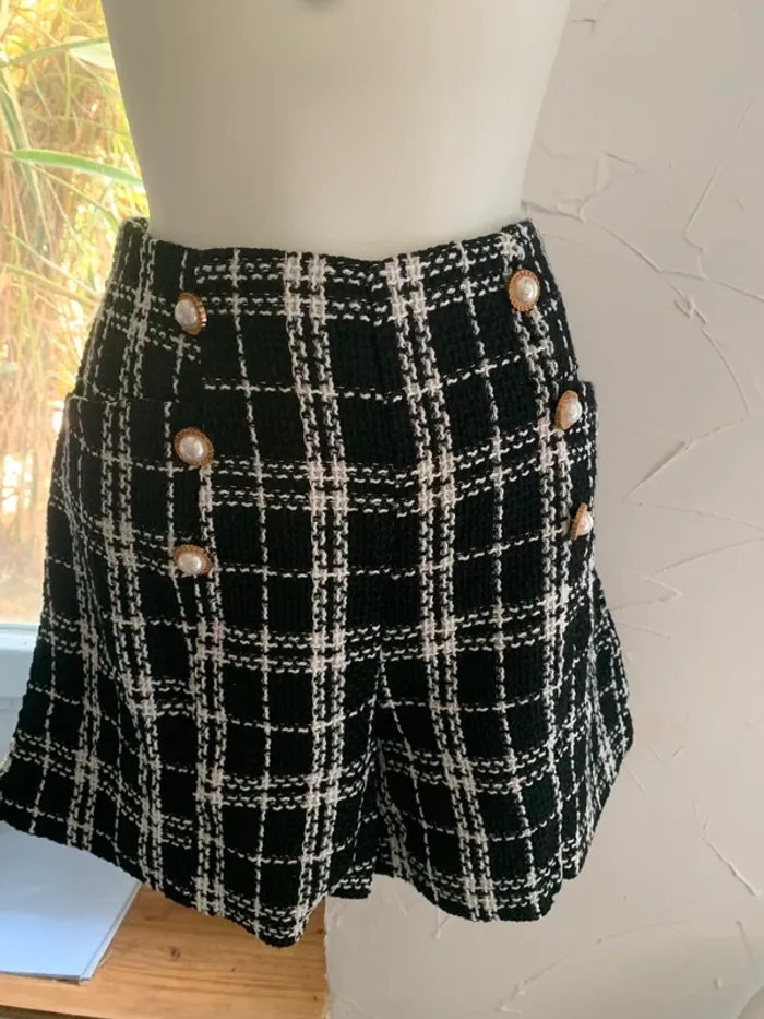 Short Unika Paris tweed taille M 100%polyester - photo numéro 2