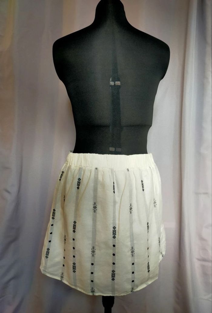 Jupe blanche imprimée à détails cloutés – Pimkie – Taille M - photo numéro 4