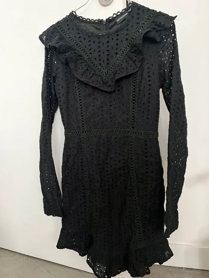 Robe dentelle - photo numéro 3