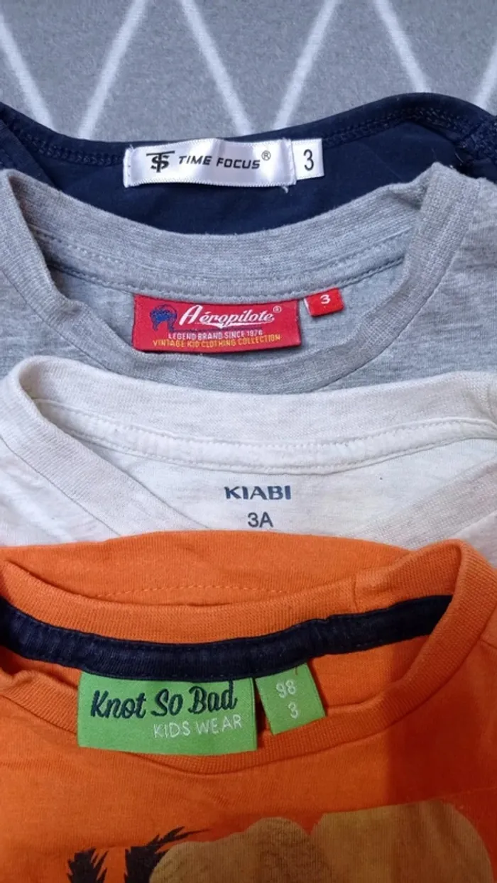 🦁Lot de 4 t-shirts manches courtes, 3 ans - photo numéro 2