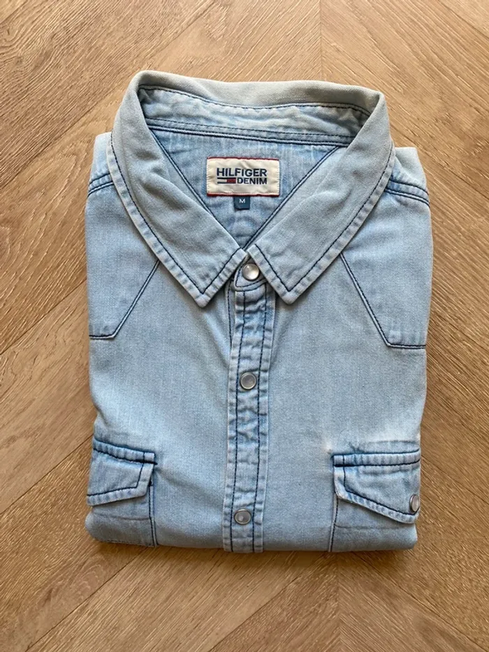 Chemise en jean Tommy H