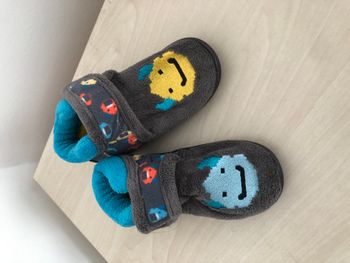 Chaussons garçon, Isotoner