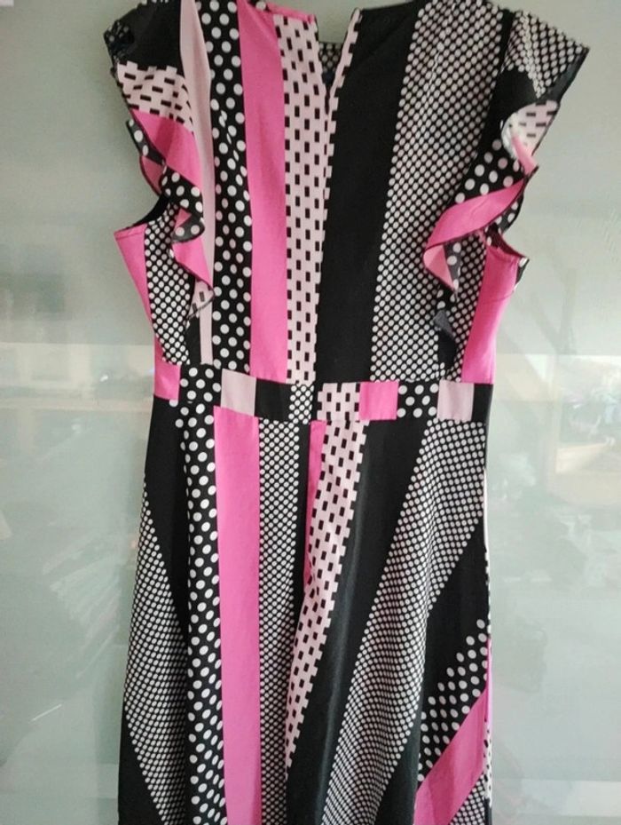 Robe longue design femme taille S en excellent état - photo numéro 2