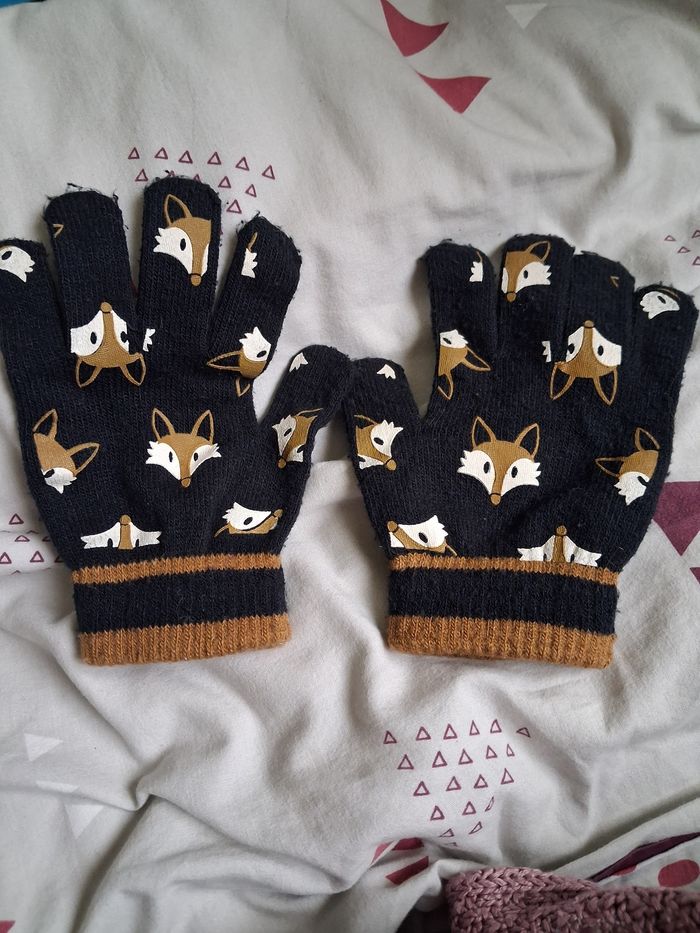 Une paire de gants en 8-10 ans