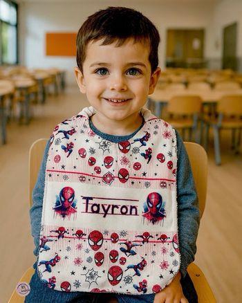 Bavoir maternelle Spiderman personnalisé