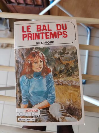 Livre le bal du printemps