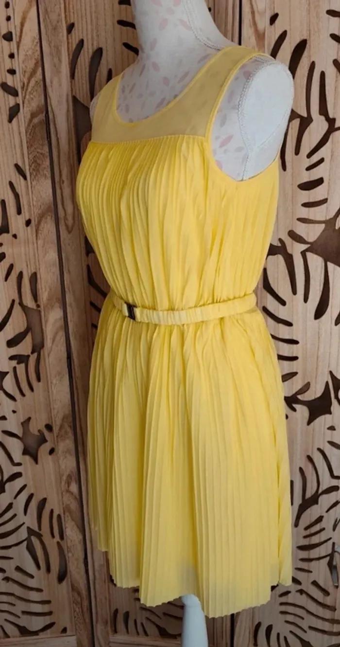 Robe plissée, ceinture Taille S - photo numéro 3