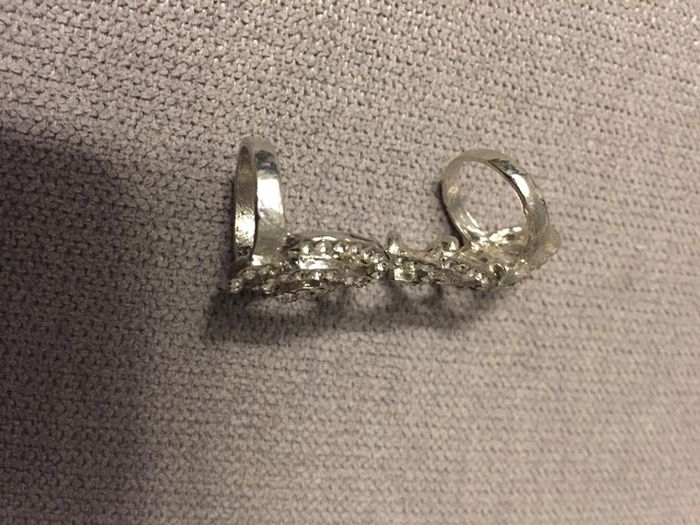 725-Bague fantaisie articulée argentée et strass NEUVE - photo numéro 4