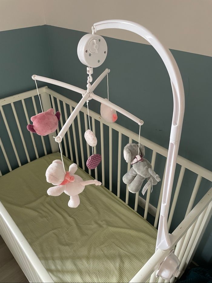 Mobile bébé avec boîte à musique - photo numéro 5