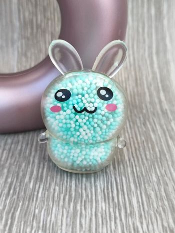 Boule lapin anti stress avec billes