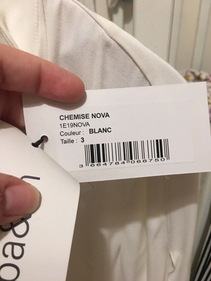 Sublime chemise bash neuve taille 3 - photo numéro 2