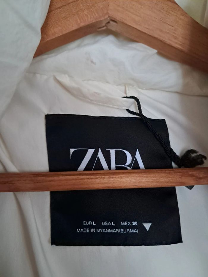 Doudoune sans manche à capuche Zara taille L 40 très bon état - photo numéro 2