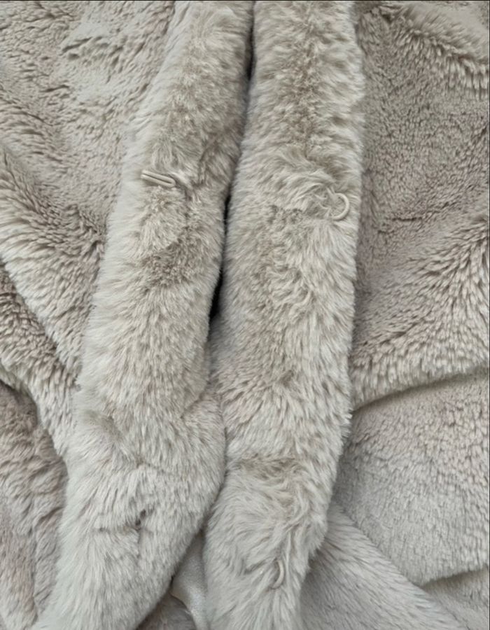 Manteaux fausse fourrure rose vieux  New Look - photo numéro 3