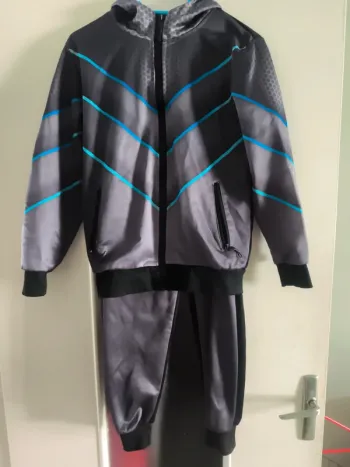 Ensemble jogging 16 ans bs