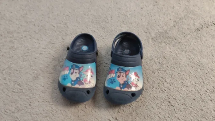 Claquettes style crocs paw patrol