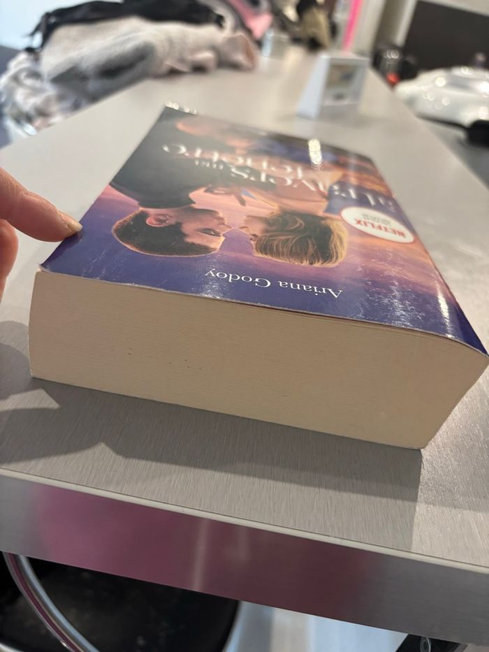 Livre à travers ma fenêtre - photo numéro 4