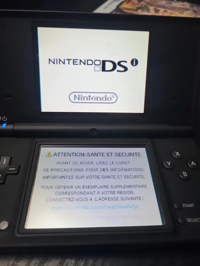 Console Nintendo DS Lite. - photo numéro 5