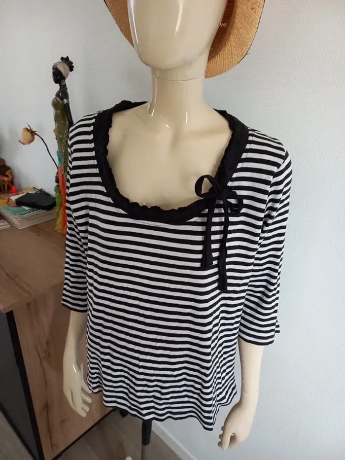 Pull rayé XL