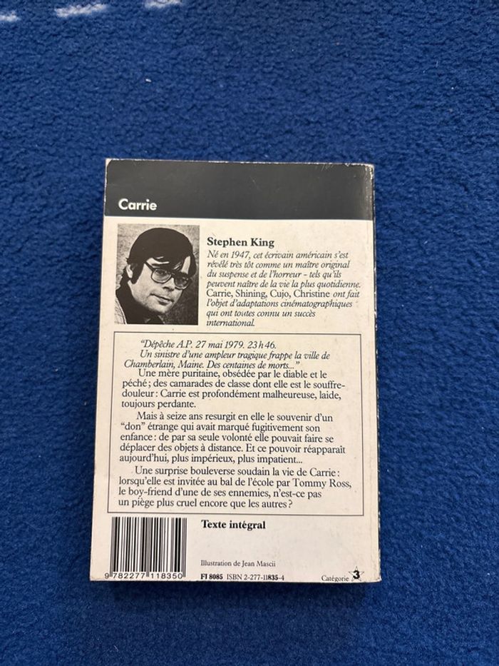 Livre stepehen King Carrie - photo numéro 2